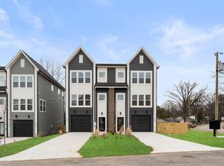 1502 Effingham Rd, Charlotte, NC 28208