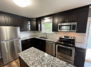 96 Spanish Trl, Saint Peters, MO 63376