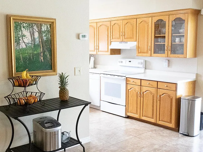 782 E Whispering Pine Dr — Photo 3