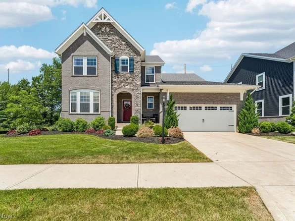 33452 Santa Marie Ct, Avon, OH 44011