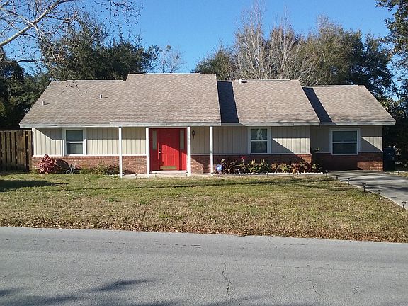 2nd image of 615 E Iris Dr