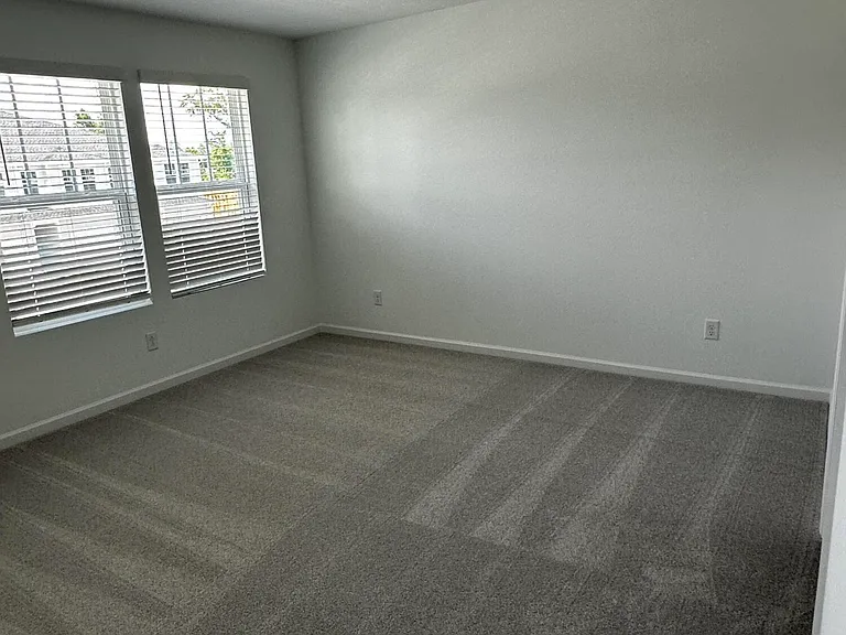 611 Holly Lakes Dr — Photo 20