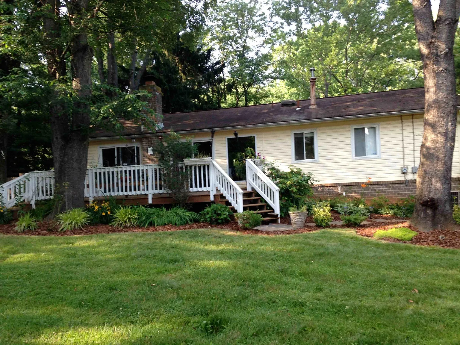 4 bed, 2248 sqft, $4,000 — Photo 3
