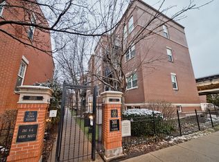 301 W Goethe St UNIT 103, Chicago, IL 60610