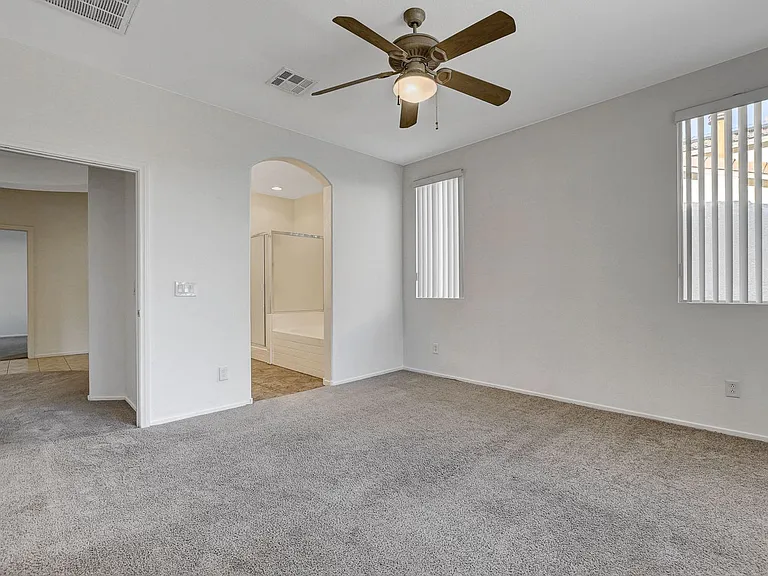 9215 Horseshoe Basin Ave — Photo 23