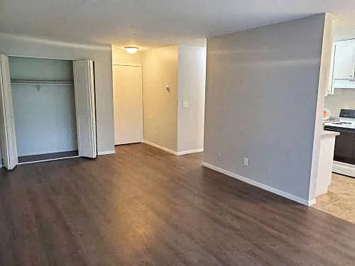Charlton Place — Photo 34