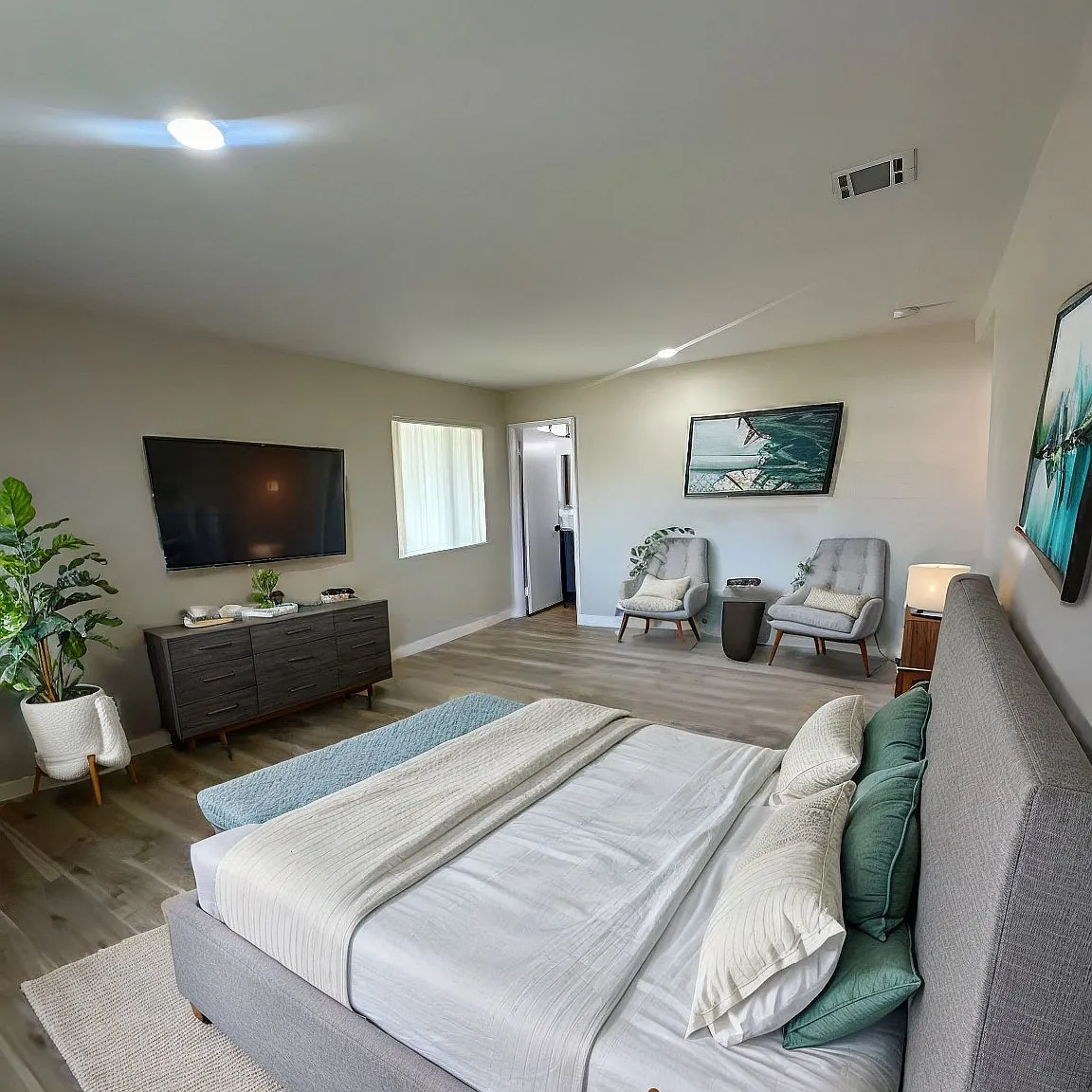 Coventry Square Apartments — Photo 4