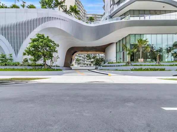 175 SE 25th Rd Unit 1103, Miami, FL 33129