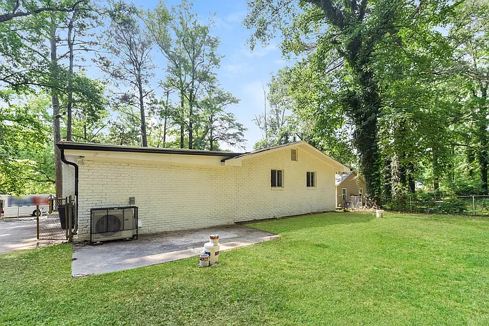 2362 Macon Dr SW — Photo 15