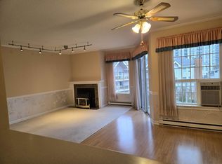 2963 Burlington Dr #405, Coquitlam, BC V3B6X1