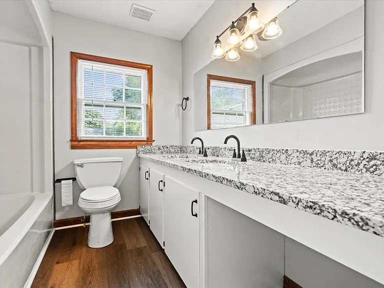 423 Sheffield Dr — Photo 31