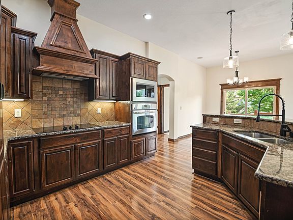 5th image of 2034 S Sierra Hills Ct
