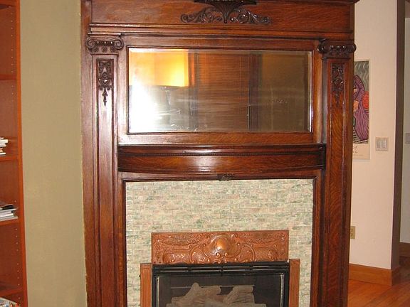Gas fireplace