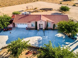 4465 Sunset Rd, Phelan, CA 92371