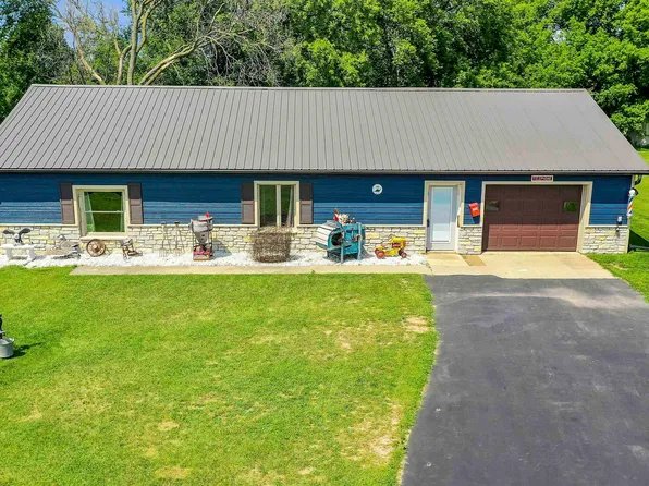 3466 Mid Valley Dr, De Pere, WI 54115