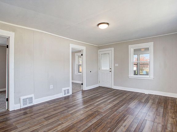 5th image of 517 Wentworth Ave