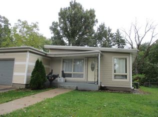 317 Vine St, West Chicago, IL 60185
