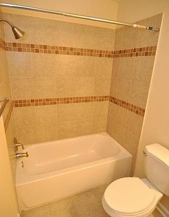 Upper Level Full Bath