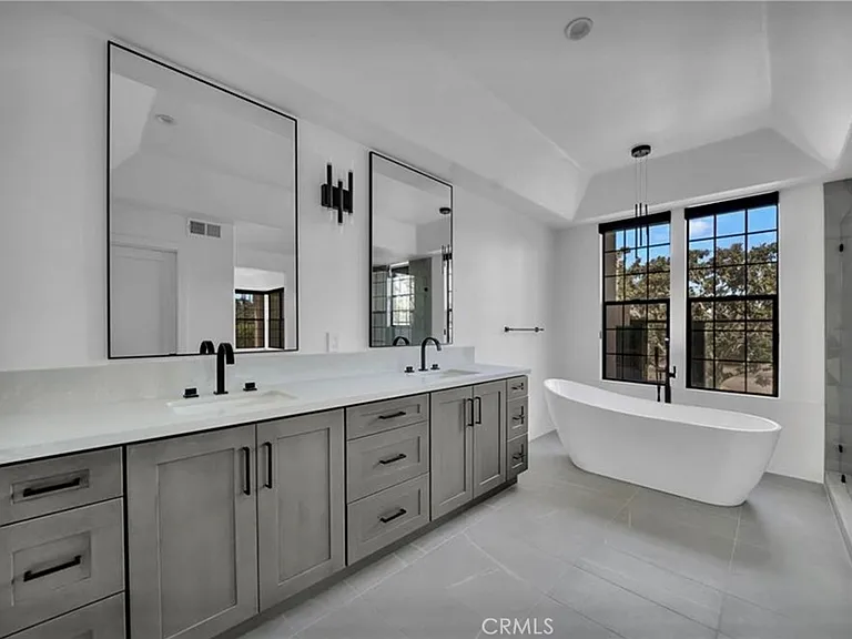 19 Sea Cove Ln #1 — Photo 3
