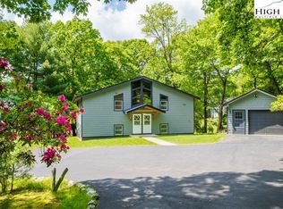 1084 Ridge Rd, Glade Valley, NC 28627