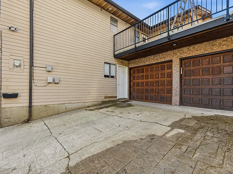3 Saint Andrews Ave #STUDIO — Photo 8