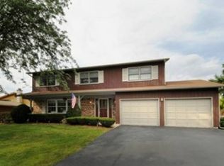 602 W Burr Oak Dr, Arlington Heights, IL 60004