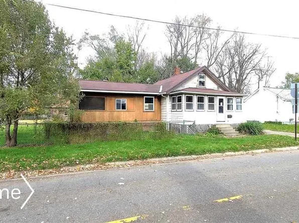 609 Walker St, Mount Morris, MI 48458