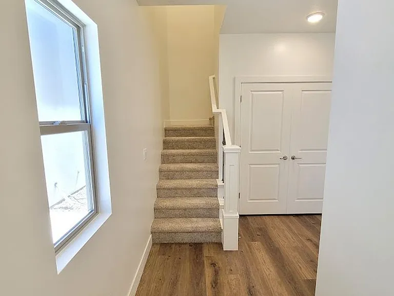 515 S Stewart Creek Cv — Photo 5