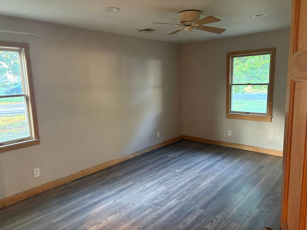 3 bed, 2.0 bath, 1000 sqft, $3,300 — Photo 4