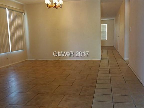 2nd image of 3421 Antique Rose Dr