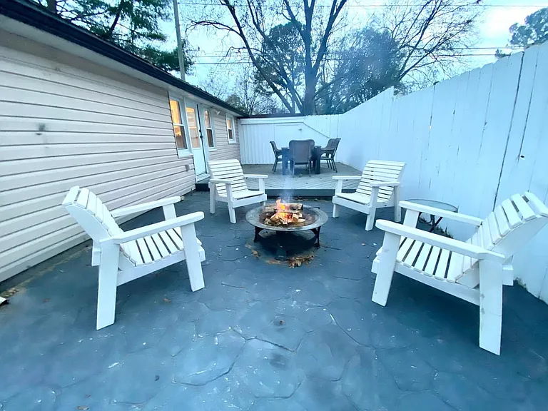 415 Grayson St NE — Photo 4