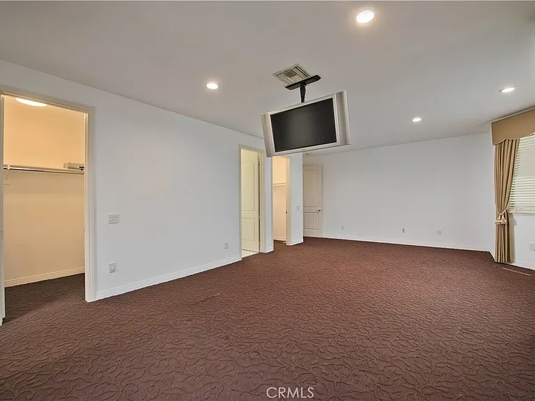 5607 Manley Ct — Photo 35