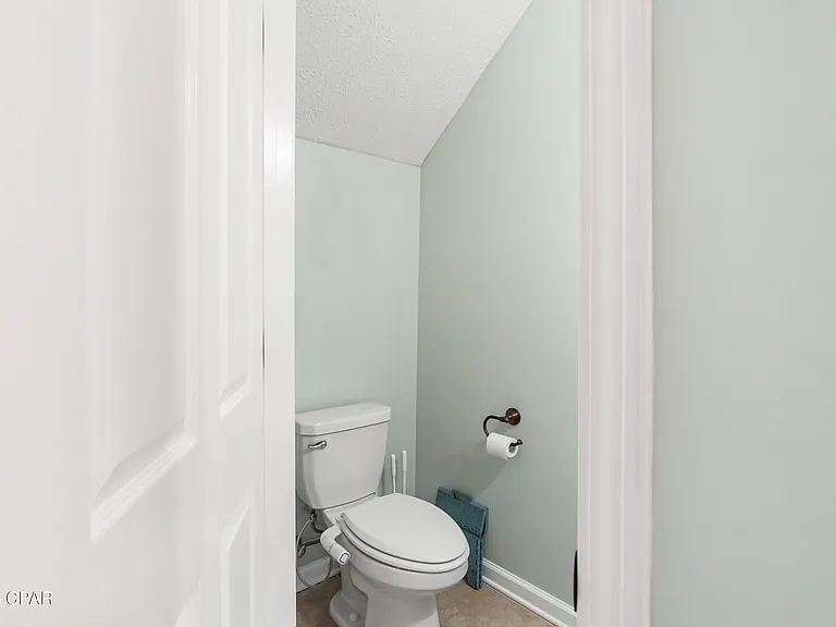 2428 Causeway Manor Ct — Photo 13
