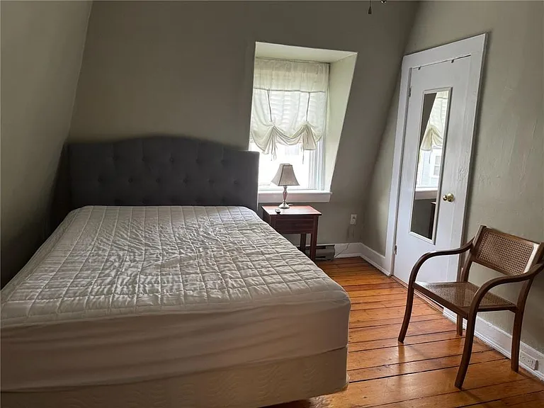 4 Hammond St #5 — Photo 15