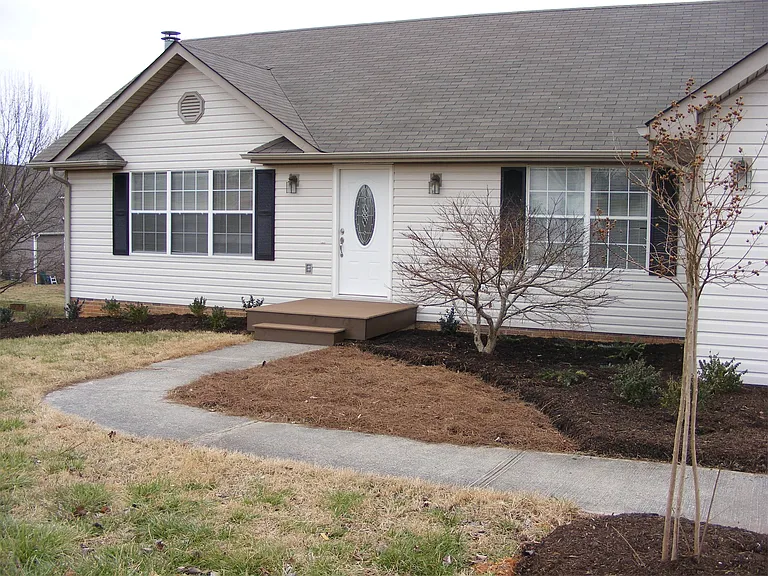 137 Cunningham Dr — Photo 11