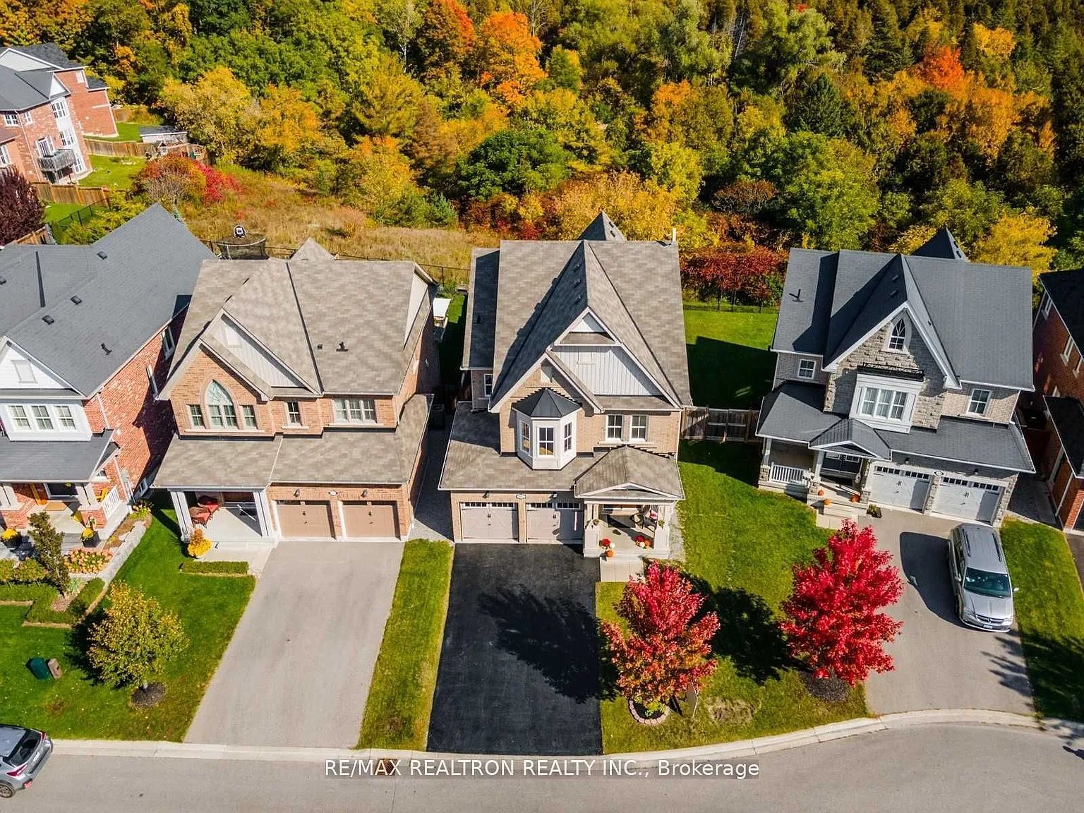 5 bed, $4,000 — Photo 1