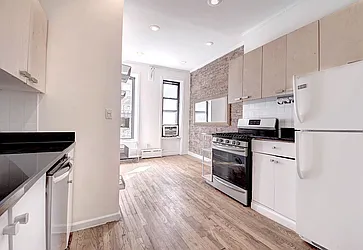 Rented by Urbane Brokerage