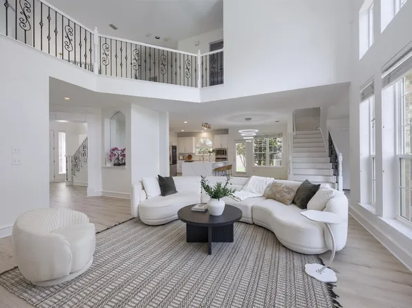 7800 Brushfield Dr, Plano, TX 75025
