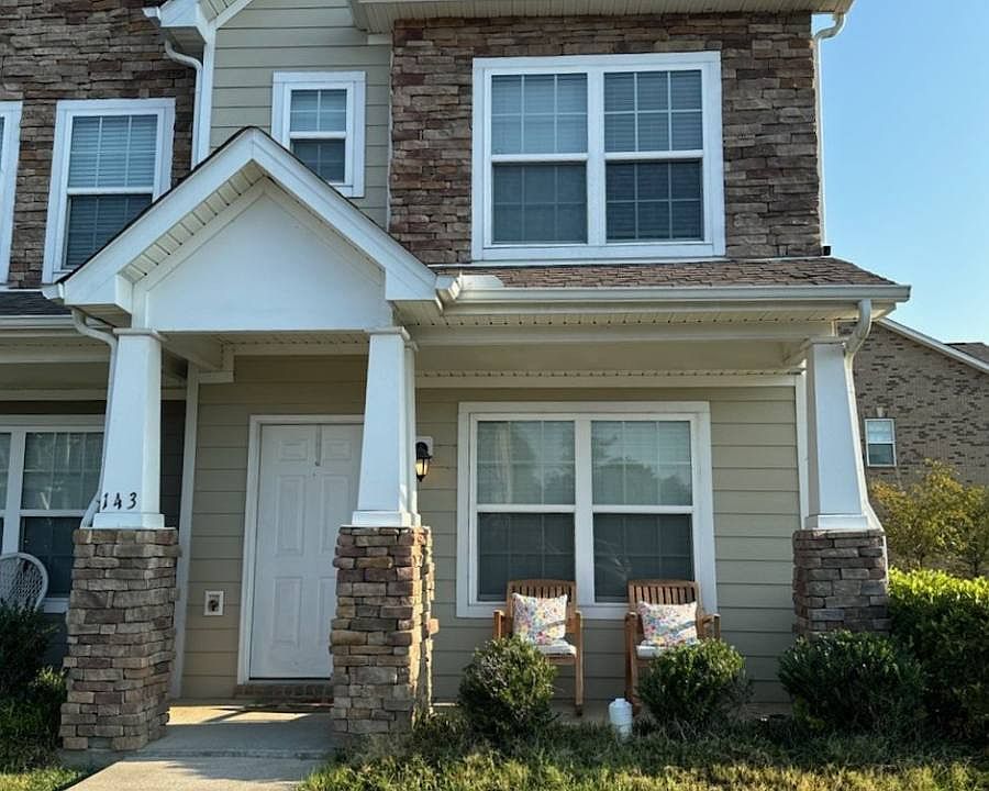 1st image of 143 Cobblestone Place Dr