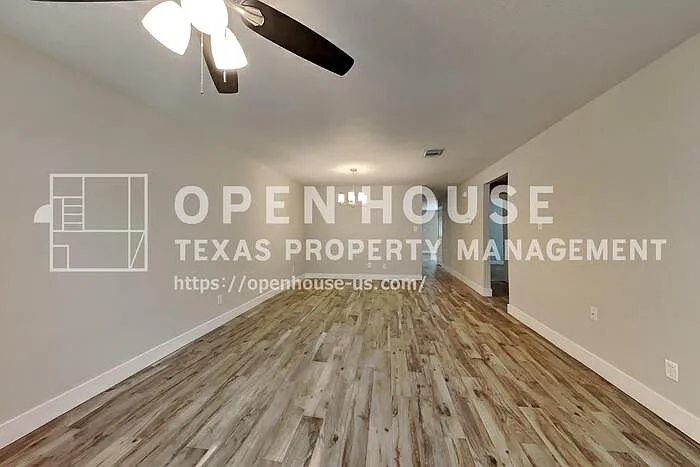 4 bed, 2.0 bath, 1916 sqft, $2,000 — Photo 3
