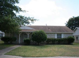 3825 Commonwealth Dr, Garland, TX 75043