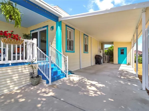 915 50th Ave W, Bradenton, FL 34207