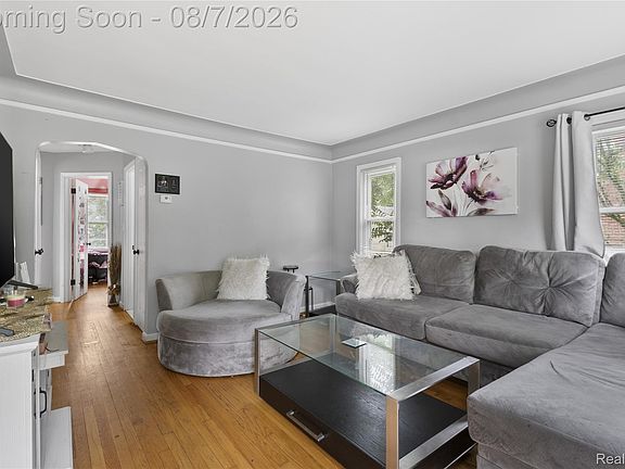 5th image of 15433 Kinloch