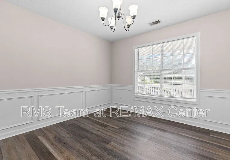3854 Wheaton Ct — Photo 9