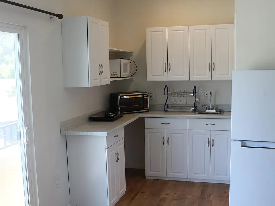 633 Adobe Cir #A