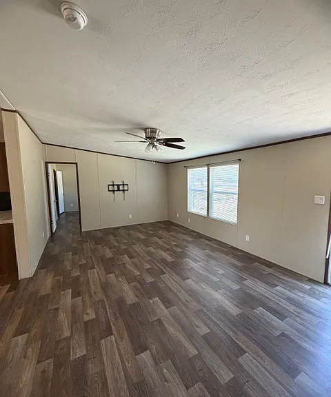 1123 Hedgestone — Photo 3