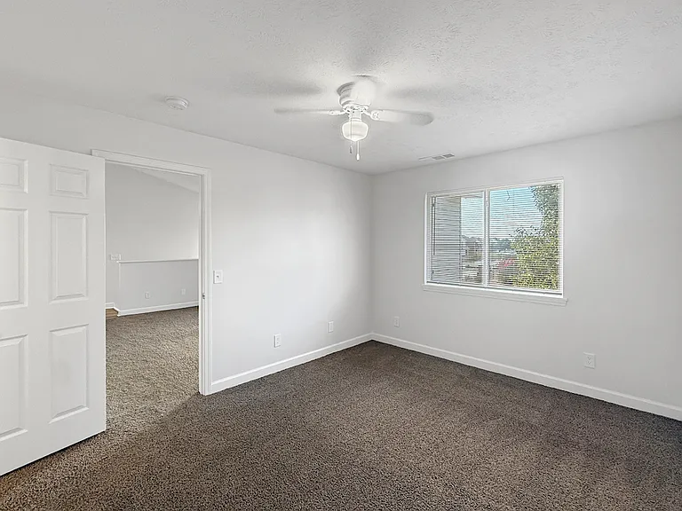 Cross Lake Apartments — Photo 113