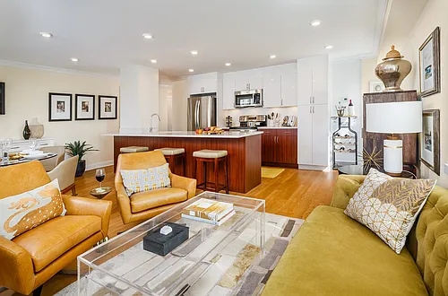 Floor plan 1 Bed/1 Bath with Large Kitchen