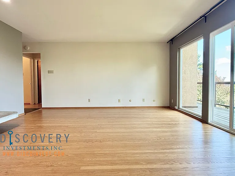 16 Carisbrook Ln — Photo 7