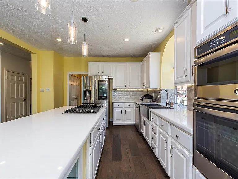 14111 Manderly Dr — Photo 6